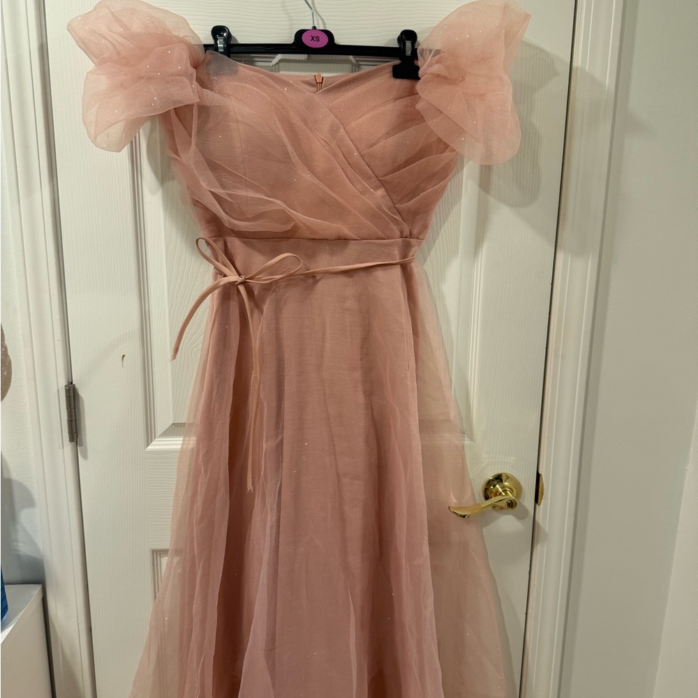 Elegant Pink Tulle Dress